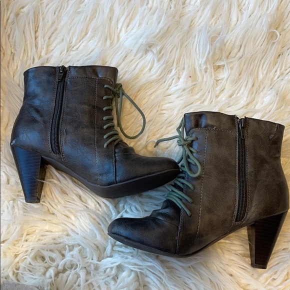 Madden girl Sashimi Grey Bootie - Picture 6 of 13